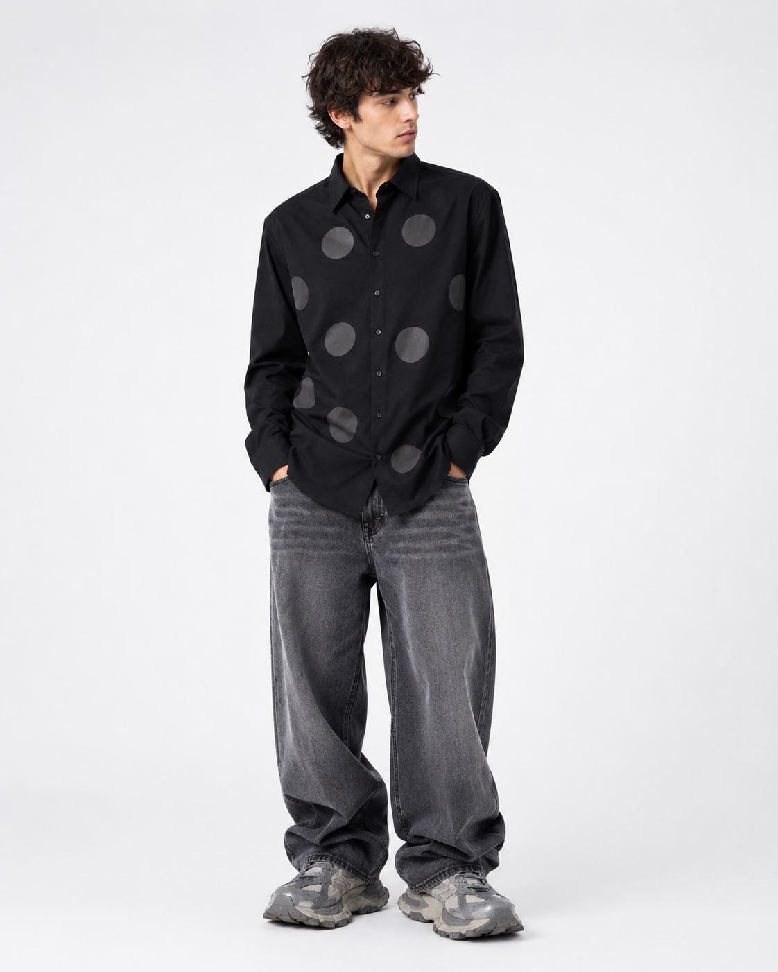 KUTA HOUSE 'Black Shirt Dots'